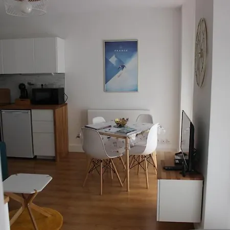 3* Joliment Rénové à 150m Des Thermes Apartamento *