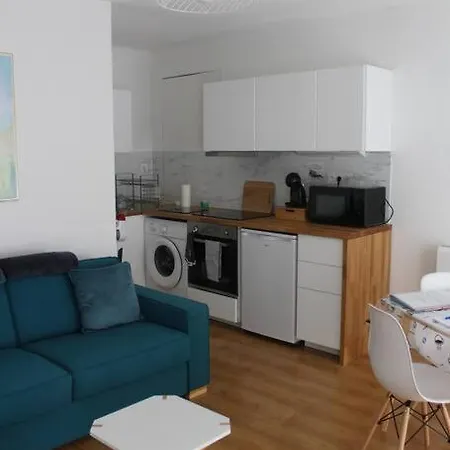 3* Joliment Rénové à 150m Des Thermes